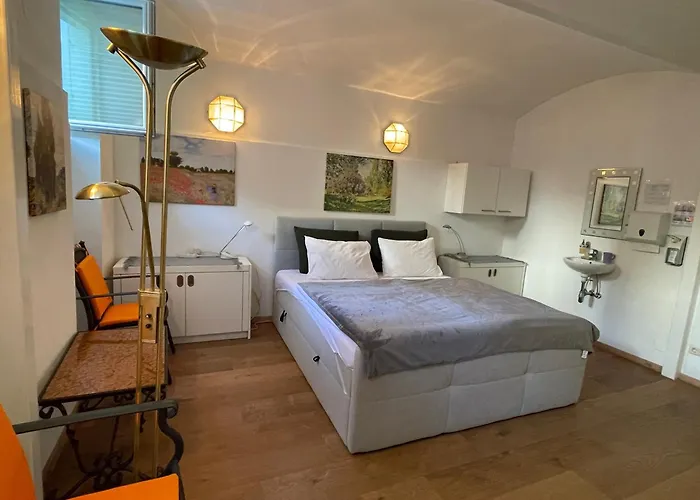 Skyvilla - Gartenwohnung *